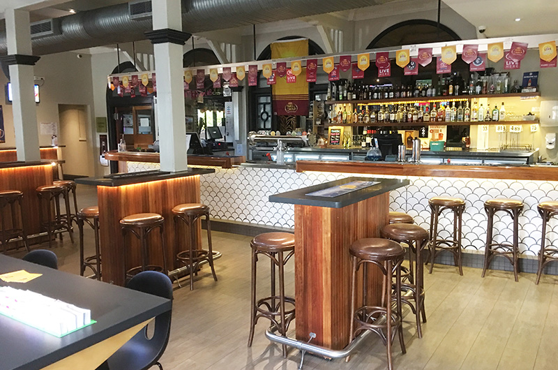 Sports Bar Waterloo Bay Hotel