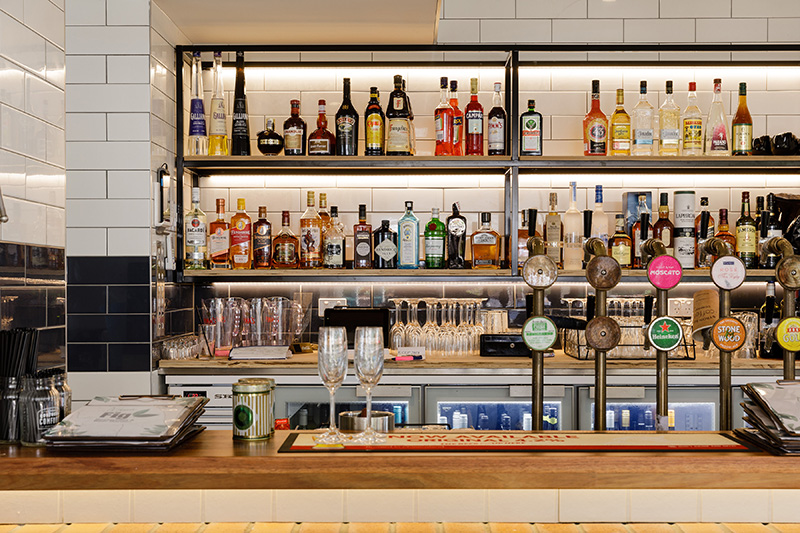 Waterloo Bars Enjoy at the Sports Bar at Waterloobay Hotel